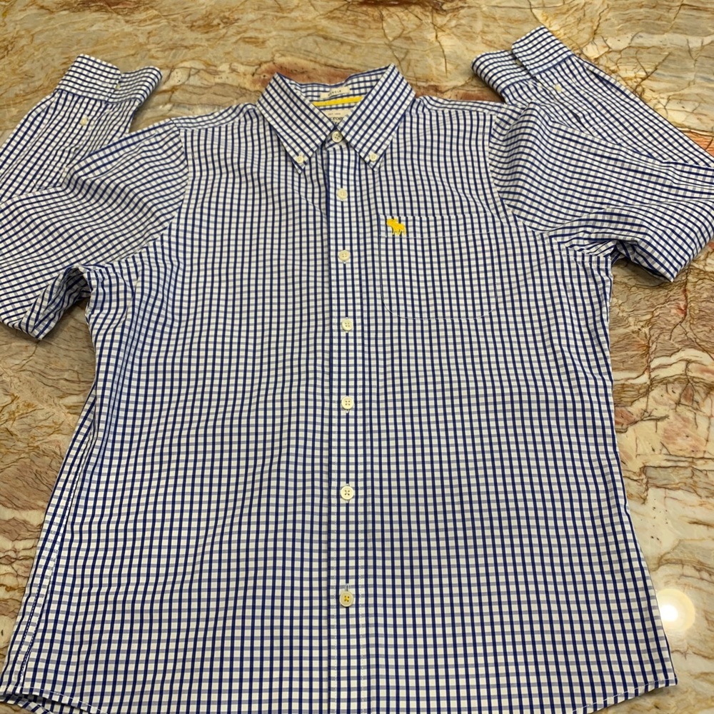 Abercrombie Button-Down size: Youth XL